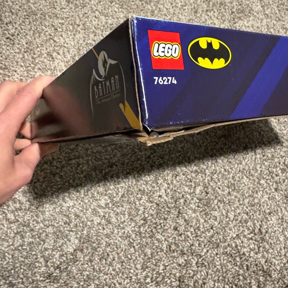 LEGO Super Heroes Batmobile Batman vs. Harley Quinn & Mr. Freeze Set 76274 - Picture 4 of 7